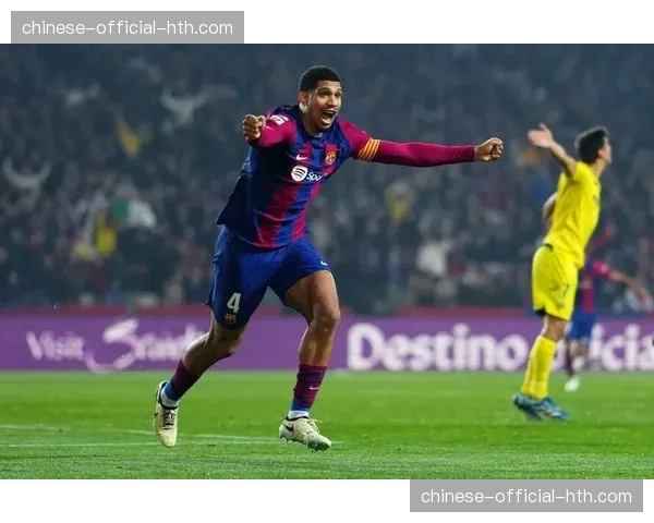 独家专访巴塞罗那体育总监德科，谈夏窗引援策略与财务平衡。