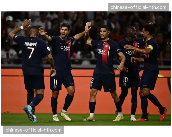 全场结束：巴黎圣日耳曼2-0客胜朗斯，稳固榜首优势