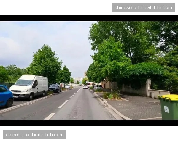 聚焦:当VAR判定引发争议,位于巴黎郊区的视频操作中心内部实况 聚焦:当VAR判定引发争议,位于巴黎郊区的视频操作中心内部实况