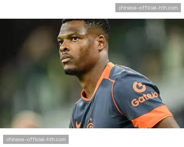 若保级成功利兹联可能追奥蓬达，尤文愿意接受先租后买