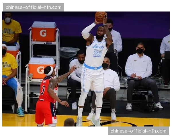 洛杉矶火花重签两届冠军后卫凯尔西-普拉姆，保留后场火力